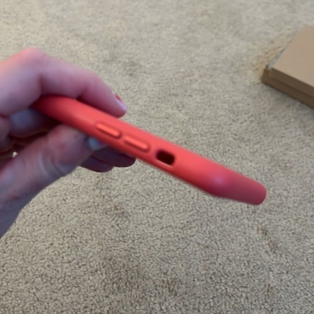 Apple Red Leather Phone Case - Picture 7 of 7